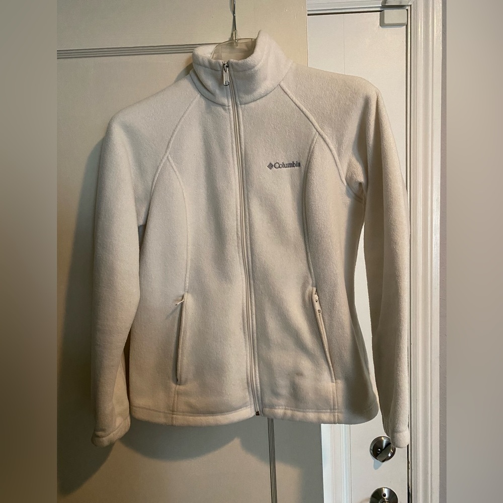 Columbia woman’s fleece